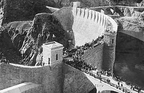 Dedication of the Roosevelt Dam in 1911