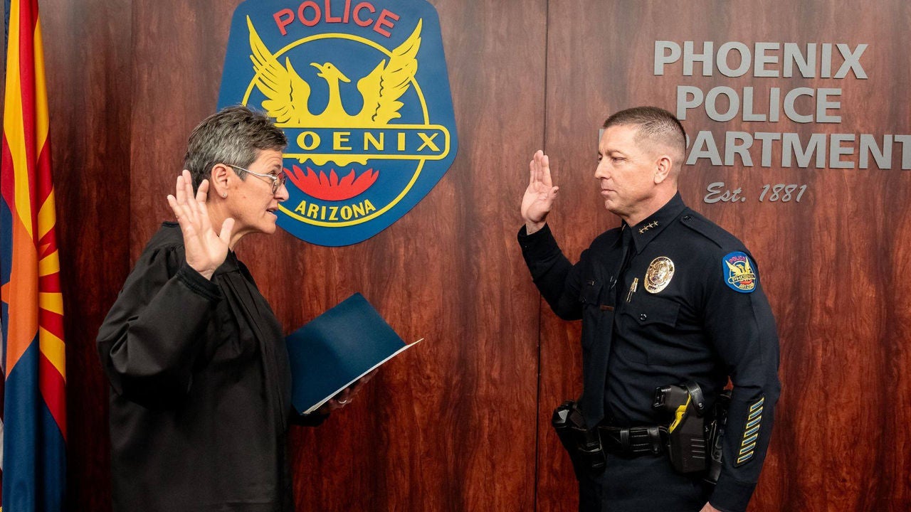 Acting Phoenix Police Department Chief Dennis Orender swearing in on Tuesday, April 22