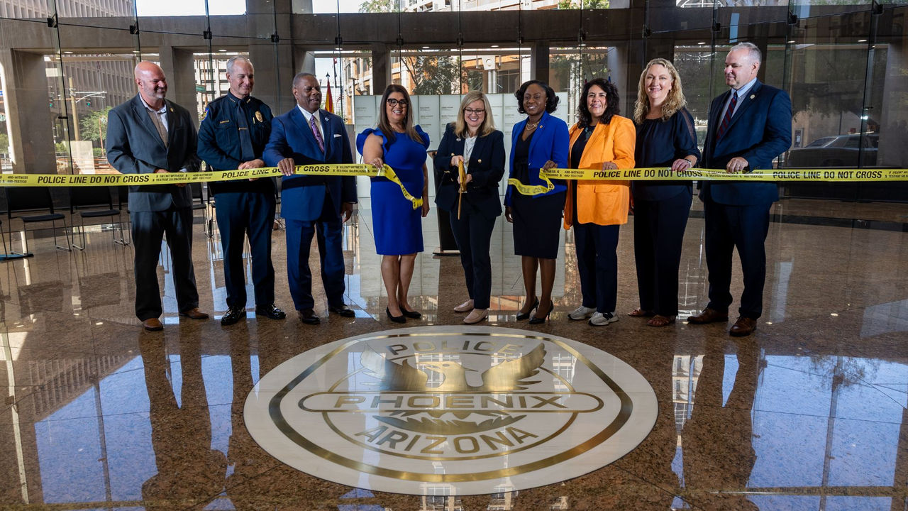 City elected officials cutting ribbon